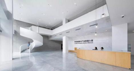 成都海倫天麓銷(xiāo)售中心，東方優(yōu)雅與現(xiàn)代融合的空間縮影！